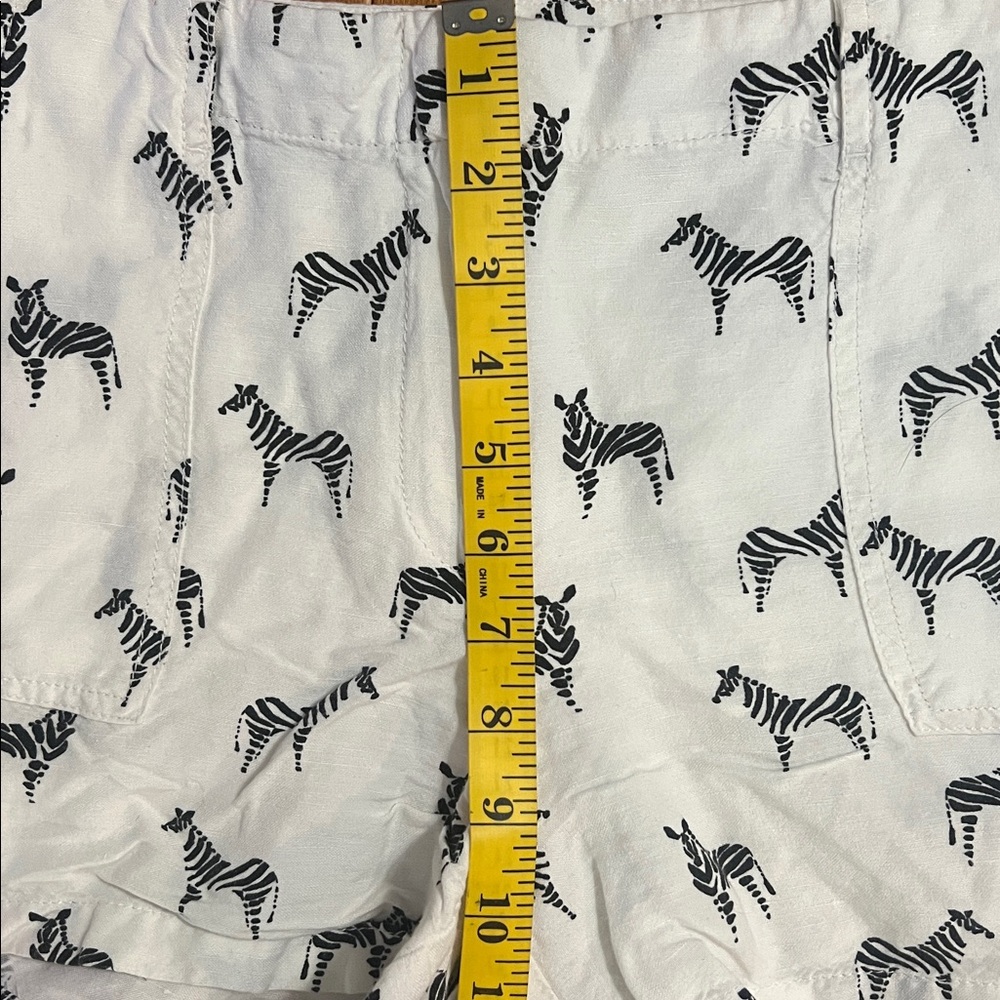 LOFT Zebra Print Linen Blend Shorts Size 2 Black White Safari Resort Summer - Picture 5 of 9
